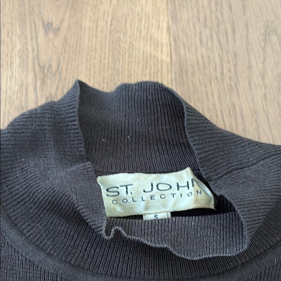 St. John collection mock turtleneck size S - Picture 2 of 4
